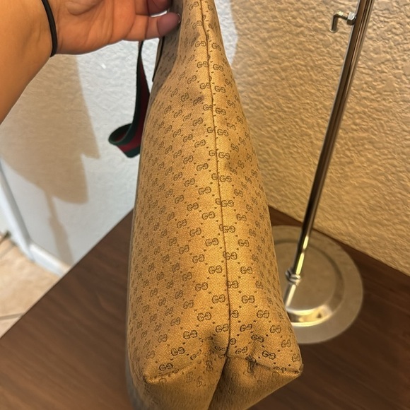 Vintage Gucci Monogram Shoulder Bag - Picture 4 of 10
